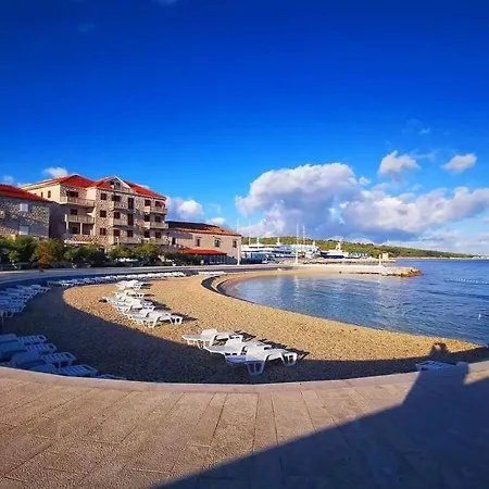 Miljana Apartamento *