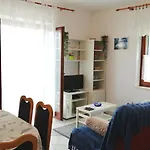 Miljana Daire Postira